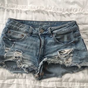 Stretch Light Wash AE Jean Shorts